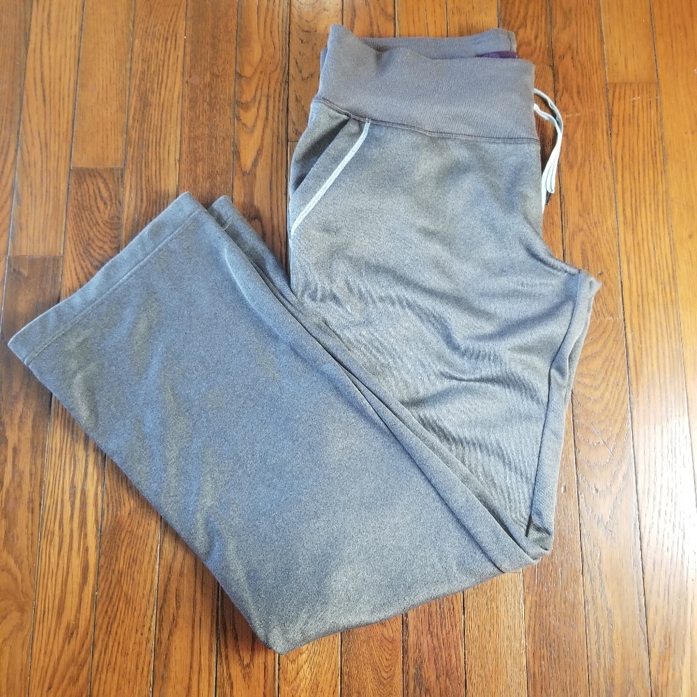 Women's Under Armour Sweatpants